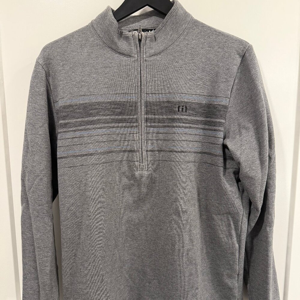 TravisMathew Quarter Zip Pullover – Medium – Grey